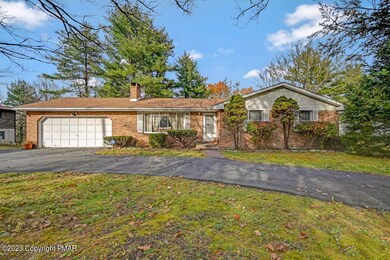 2567 Ridgeway Dr, Sciota, PA 18354 - photo 2