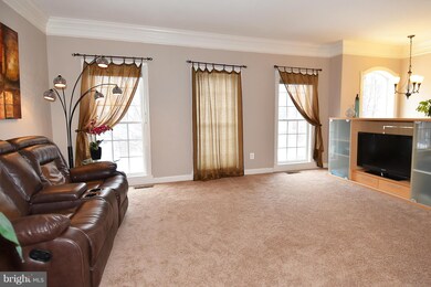 16475 Steerage Cir, Woodbridge, VA 22191 - photo 4
