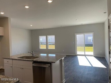 6 kitchen dining and family room