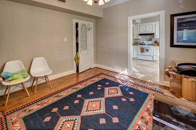 802 Columbia St unit 1, Houston, TX 77007 - photo 4