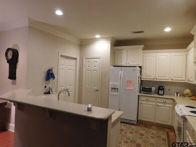 5819 5819 Cross Creek Cir, Tyler, TX 75703 - photo 6