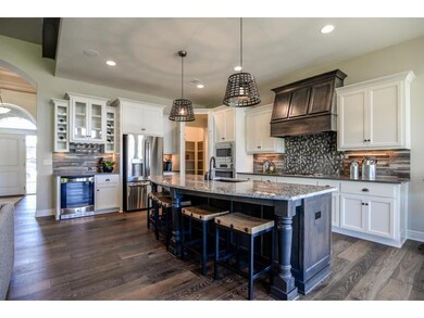 9788 Saddletop St, Lenexa, KS 66227 - photo 4