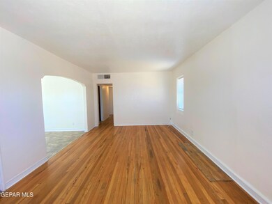 3819 Savannah Ave, El Paso, TX 79930 - photo 4