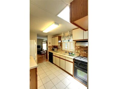 930 Cypress St, Sebastian, FL 32976 - photo 6