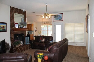 200 Redwater Rd, Wake Village, TX 75501 - photo 4