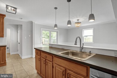 445 Colonial Dr, East Greenville, PA 18041 - photo 5