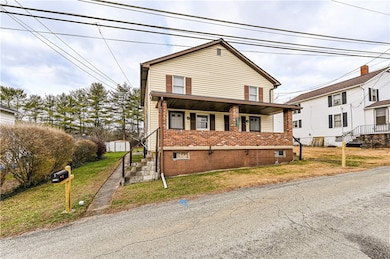 211 Twin Circles, Mount Pleasant, PA 15666 - photo 2