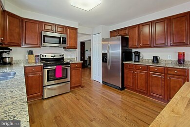 7233 Clifton Rd, Clifton, VA 20124 - photo 7
