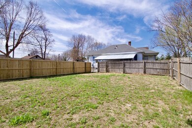 194 Island Pond Rd, Springfield, MA 01118 - photo 5