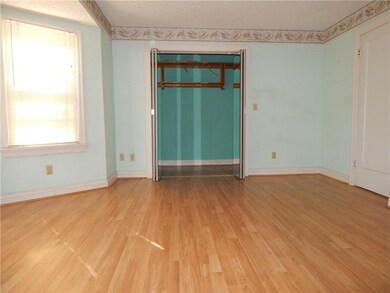 Master Bedroom & Closet