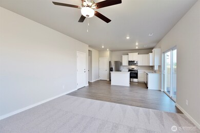 9750 Hay St SE, Yelm, WA 98597 - photo 5