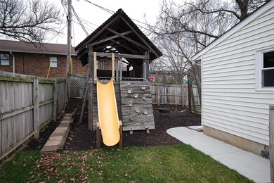 2 story playhouse