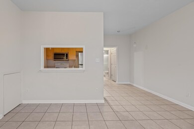 2403 Hartsfield Rd unit 303, Tallahassee, FL 32303 - photo 6