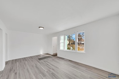 811 Blaine Ave, Rapid City, SD 57701 - photo 7