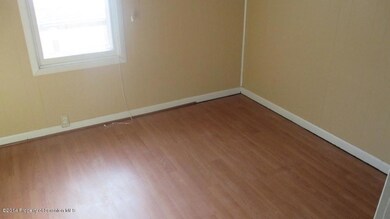 363 Ridge Ave, Hawley, PA 18428 - photo 7