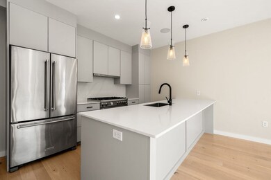 340 W 2nd St unit 13, Boston, MA 02127 - photo 5