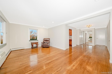 20 Toehee Place unit 1B, Islip, NY 11751 - photo 3