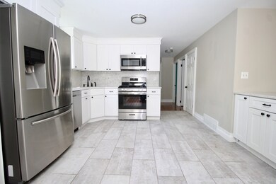 983 Middle St, Weymouth, MA 02188 - photo 6