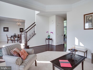 329 Radiant Ct, Upper Marlboro, MD 20774 - photo 3