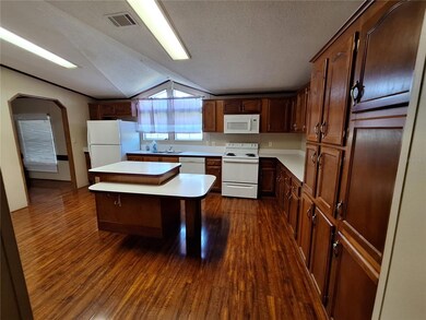 3325 Drum Rd, Zephyrhills, FL 33541 - photo 5