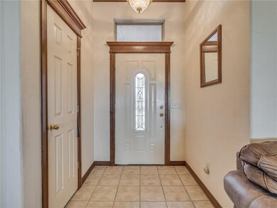 2604 SE 11th St, Moore, OK 73160 - photo 2