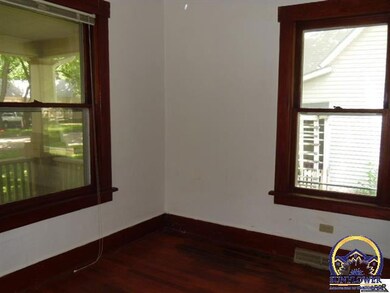 2314 SW Buchanan St, Topeka, KS 66611 - photo 6