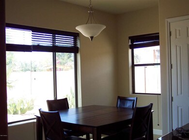 EAT-IN KITCHEN