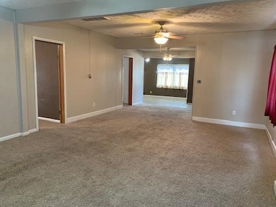 727 Elm St, Minneapolis, KS 67467 - photo 3