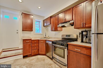 2428 Foster Ave, Baltimore, MD 21224 - photo 7