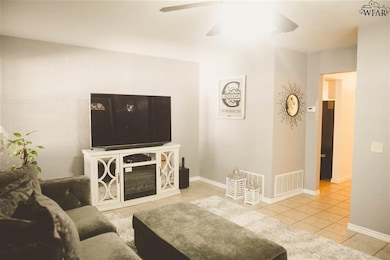 1542 Cynthia Ln, Wichita Falls, TX 76302 - photo 6