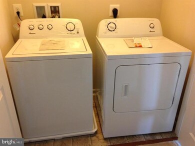 25508 Feltre Terrace, Chantilly, VA 20152 - photo 6