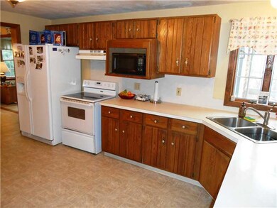 14 Mcintosh Dr, Smithfield, RI 02828 - photo 7