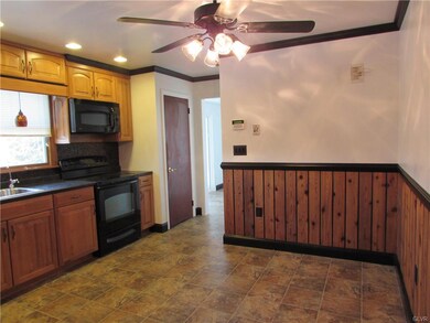 205 Kendon Dr, Easton, PA 18045 - photo 4