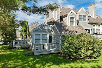 84 Hawthorne Village Rd unit U414, Nashua, NH 03062 - photo 5