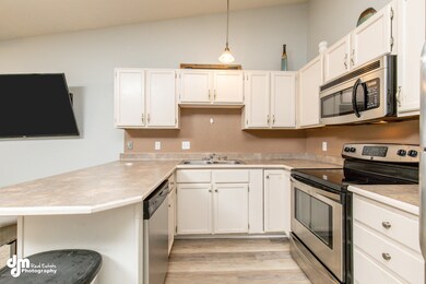 17-Kitchen 20200917-DW-4124-Edit