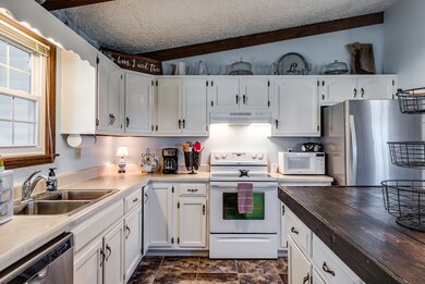 8587 Spring Creek Rd, Cookeville, TN 38506 - photo 6