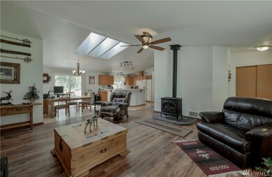 1721 370th St E, Roy, WA 98580 - photo 4