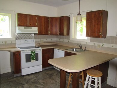 22 Chestnut St, Potsdam, NY 13676 - photo 4