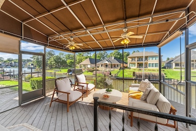 Screened in Back Porch with pull down sunshades an