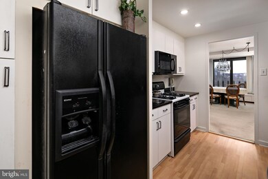 Watergate East Residences unit 1001-S, Washington, DC 20037 - photo 6