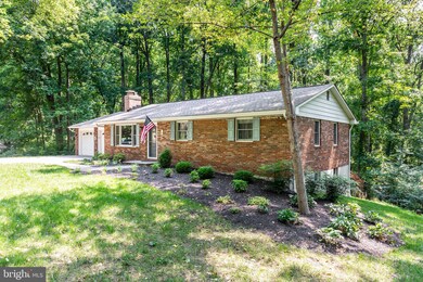 1323 Woodridge Ln, Sykesville, MD 21784 - photo 2