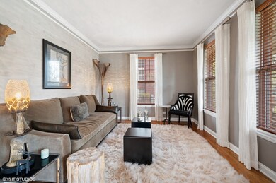 2498 Fielding Dr, Glenview, IL 60026 - photo 4