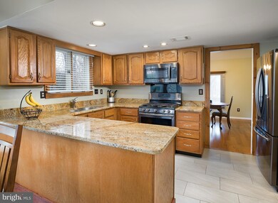 22 Treaty Dr, Chesterbrook, PA 19087 - photo 5