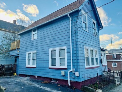 46 Sterry St, Pawtucket, RI 02860 - photo 4