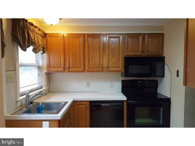 2340 W Greenleaf St, Allentown, PA 18104 - photo 6