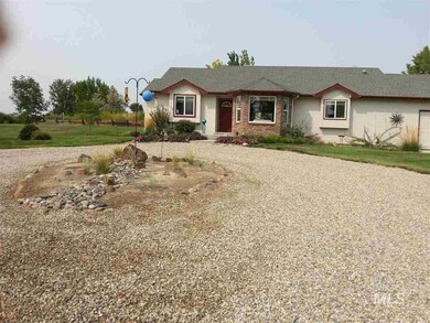 2336 Lower Pond Ln, Homedale, ID 83628 - photo 3