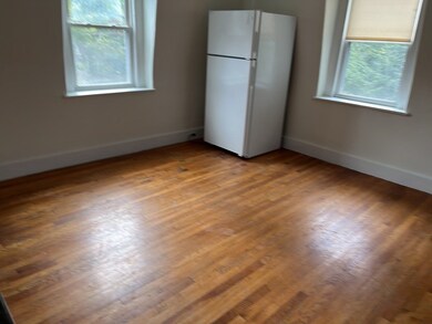 200 Church St unit 3, Newton, MA 02458 - photo 4