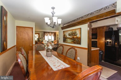 1119 Crestview Rd, Darby, PA 19023 - photo 6