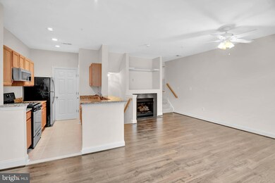 46359 Pryor Square unit 128, Sterling, VA 20165 - photo 7