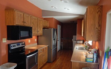 4971 Patricia Living 2